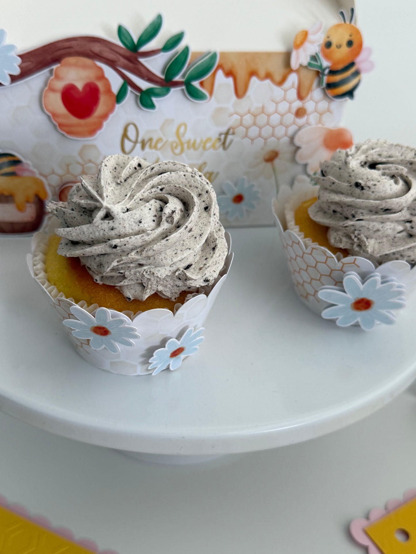 24 Cupcake Covers