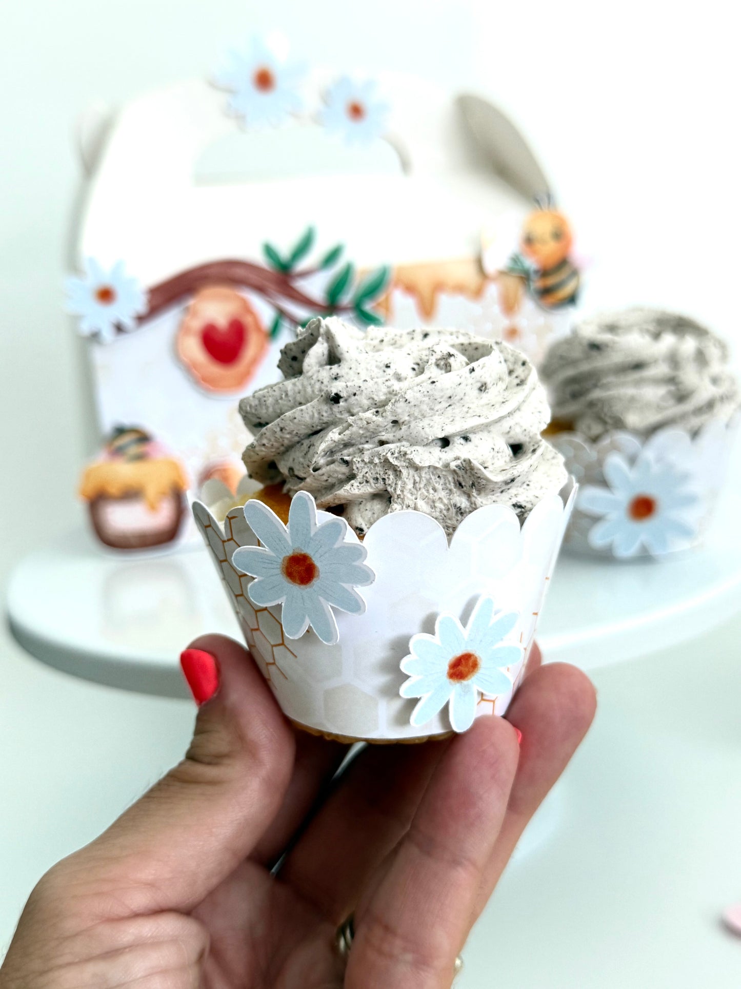 24 Cupcake Covers
